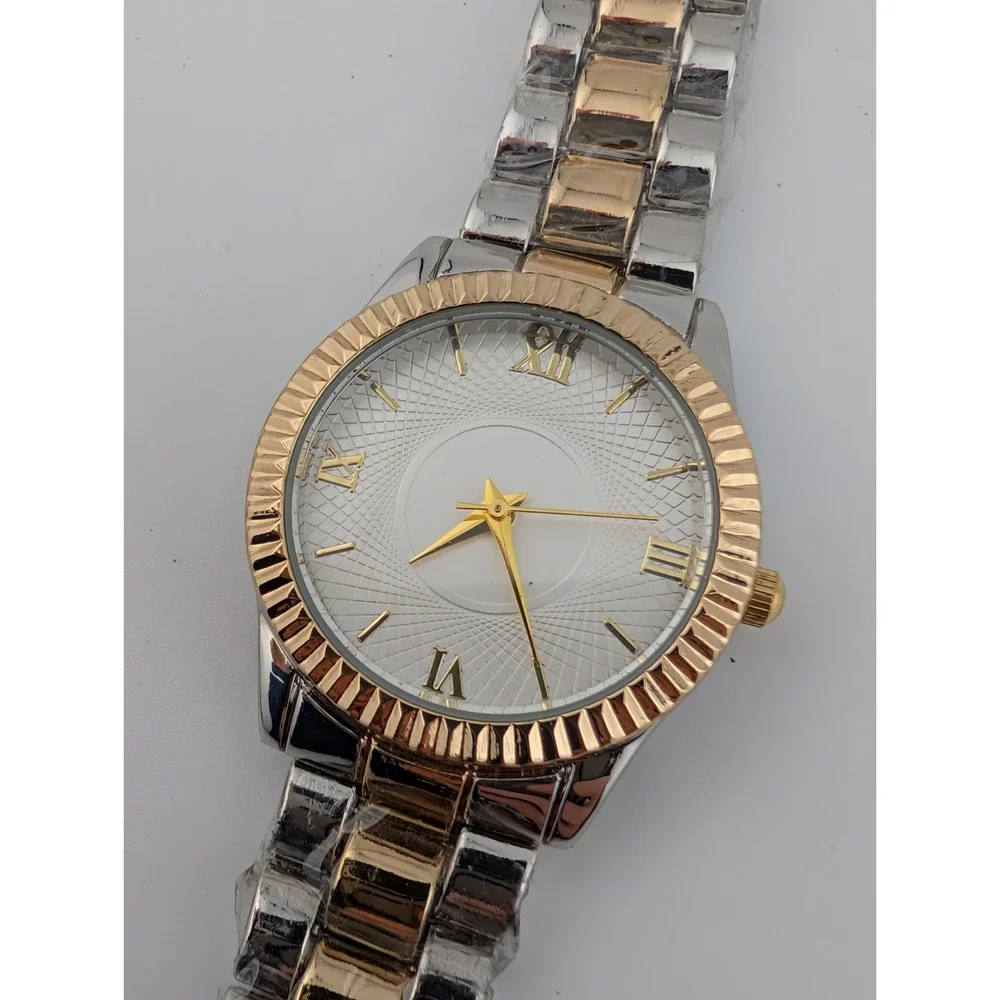 Women's Quartz Watch 30mm Case Two Tone 7.5